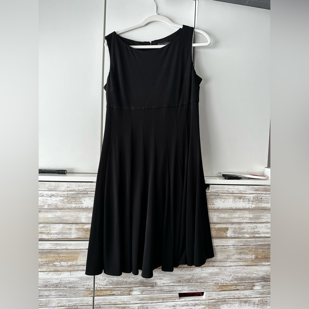 🖤 Jessica Howard Black Fit & Flare Dress Petite 14P Sleeveless Midi